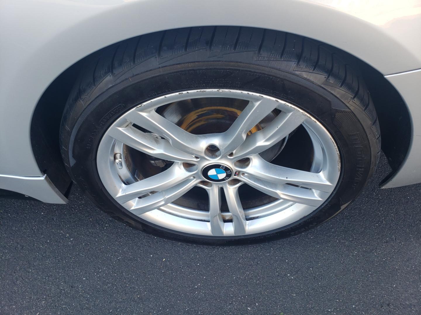 2014 /black BMW 4-Series 428I (WBA3N3C56EK) with an 2.0L L4 DOHC 16V engine, 6-Speed Automatic transmission, located at 323 E Dunlap Ave., Phoenix, AZ, 85020, (602) 331-9000, 33.567677, -112.069000 - 2014 BMW 428i,.......EXCELLENT condition, A Real Must See!!.... No accidents, Power everything, Stereo/CD Player, Phone sync, Bluetooth, backup camera, Ice cold ac, Clean black interior with black leather seats in near perfect condition, Gorgeous tinted sunroof, Tinted windows, power windows, power - Photo#18